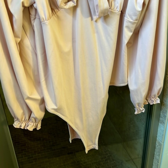 Body suit with bow - Picture 2 of 2